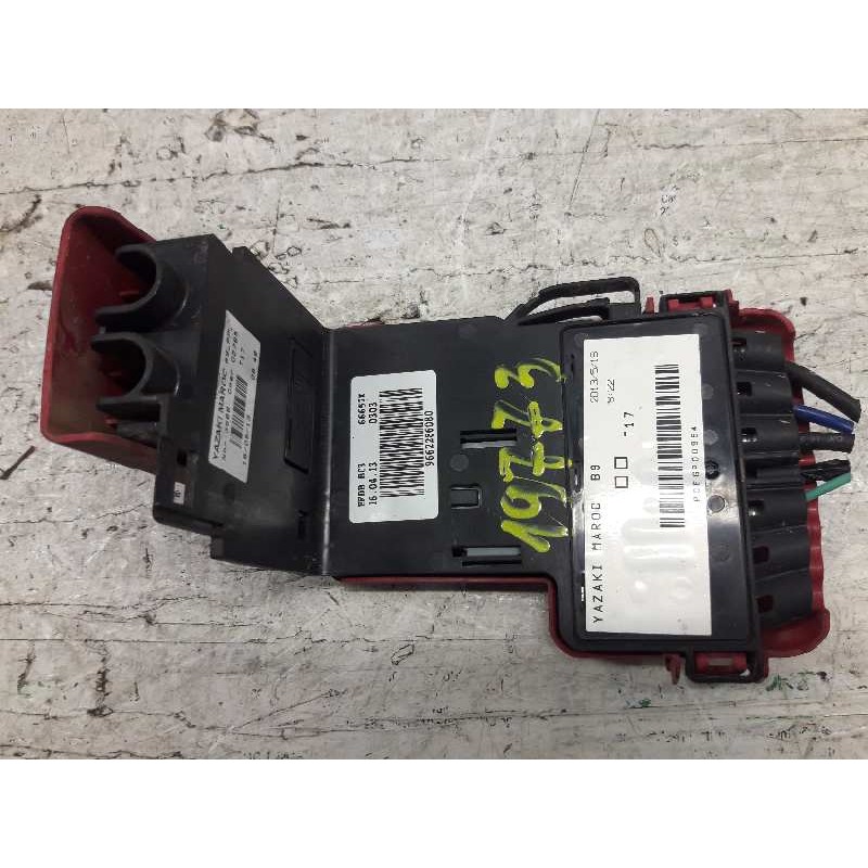 Recambio de caja reles / fusibles para citroën berlingo cuadro sx referencia OEM IAM 9662286080 2