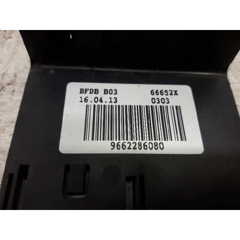 Recambio de caja reles / fusibles para citroën berlingo cuadro sx referencia OEM IAM 9662286080 3