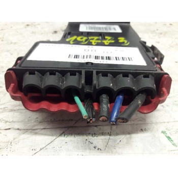 Recambio de caja reles / fusibles para citroën berlingo cuadro sx referencia OEM IAM 9662286080  
