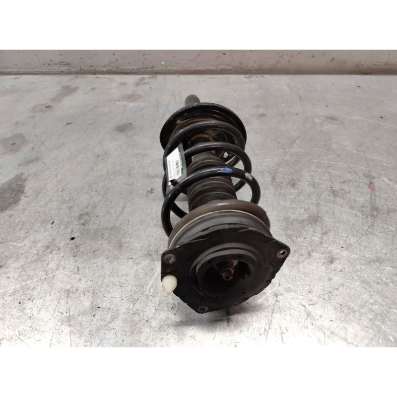 Recambio de amortiguador delantero derecho para renault scenic ii 1.9 dci diesel referencia OEM IAM 3