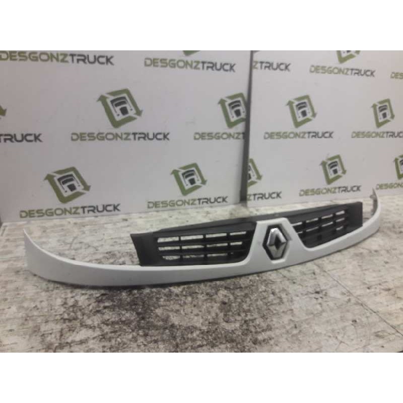Recambio de rejilla delantera central para renault kangoo (f/kc0) alize referencia OEM IAM 8200331208 - Blanco 2