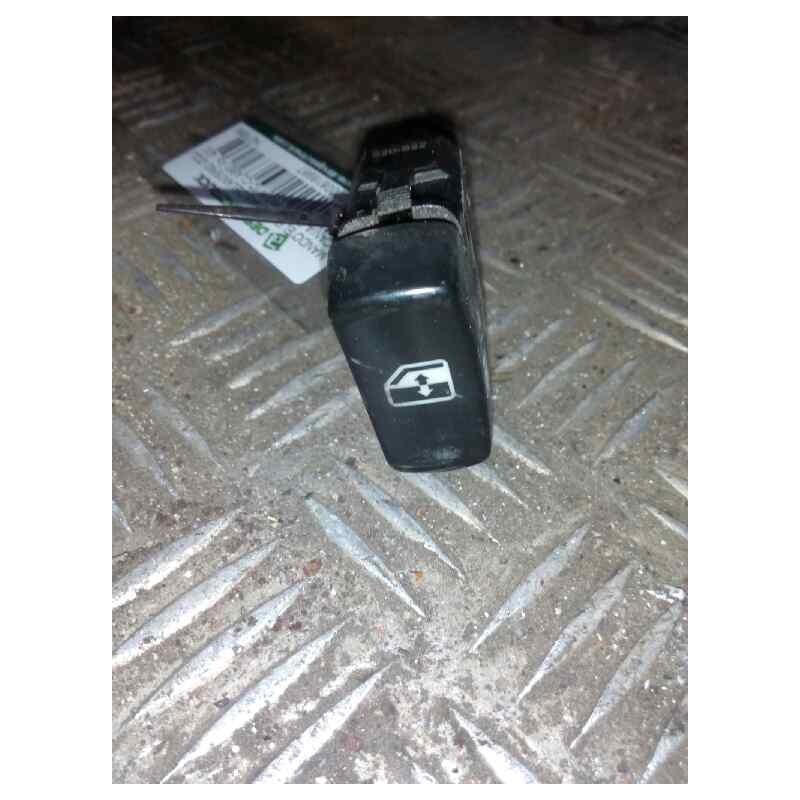 Recambio de mando elevalunas delantero izquierdo para scania serie p/g/r (c-clase) fg 420 (4x2) corto cp 13 / 14 b referencia OE