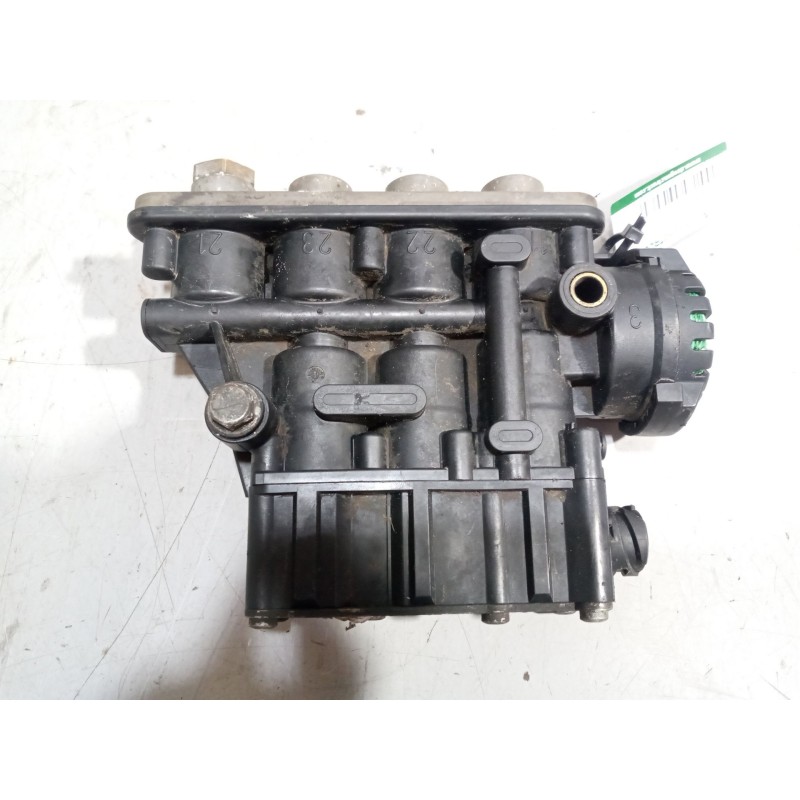 Recambio de valvula aire para renault magnum ab diesel referencia OEM IAM 21083657  K019820 - Blanco 3