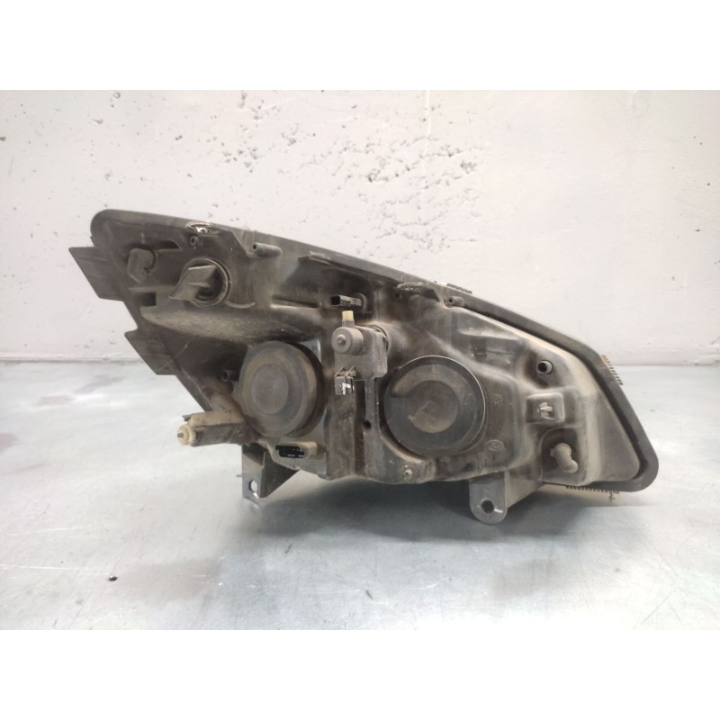 Recambio de faro izquierdo para renault scenic ii 1.9 dci diesel referencia OEM IAM 3