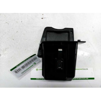 Recambio de cenicero para citroën xsara berlina 1.9 td sx referencia OEM IAM 7588PF  