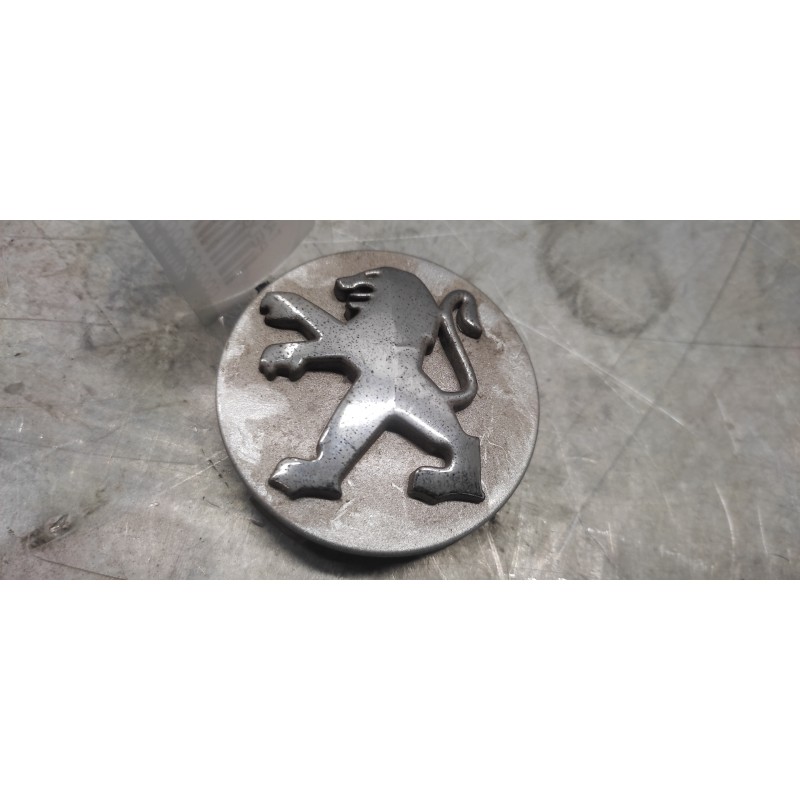Recambio de tapacubos para peugeot 207 referencia OEM IAM 9639098380 3