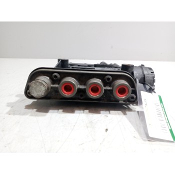 Recambio de valvula aire para renault magnum ab 2005 12.8 diesel referencia OEM IAM 21083657  K019820