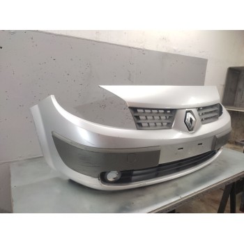 Recambio de paragolpes delantero para renault scenic ii 1.9 dci diesel referencia OEM IAM   