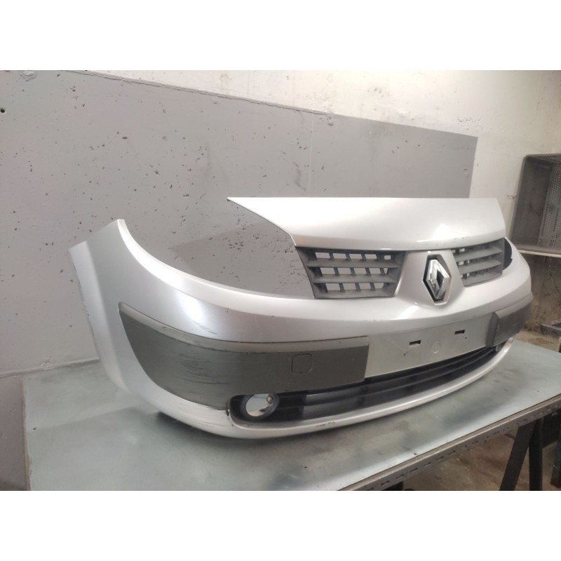Recambio de paragolpes delantero para renault scenic ii 1.9 dci diesel referencia OEM IAM 6