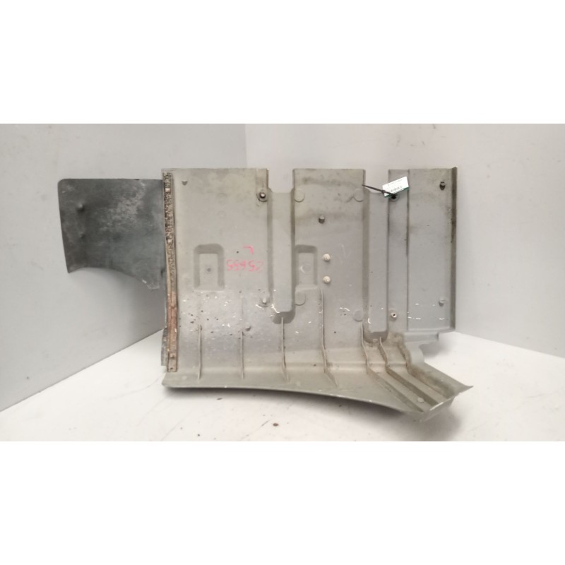 Recambio de guardabarros delantero izquierdo para nissan trucks atleon 35.13 referencia OEM IAM 631159X100  
