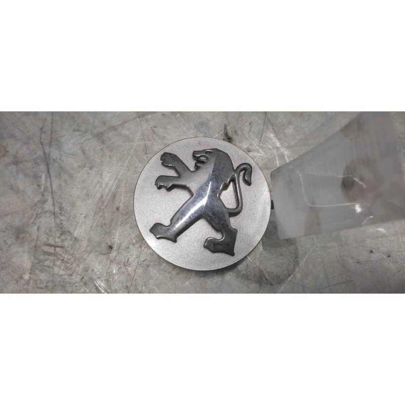 Recambio de tapacubos para peugeot 207 referencia OEM IAM 9639098380 3