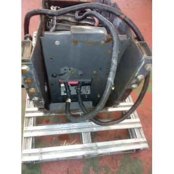 Recambio de soporte bateria para renault premium route 2006 fas 4x2 larga distancia referencia OEM IAM  CAJON BATERIAS 
