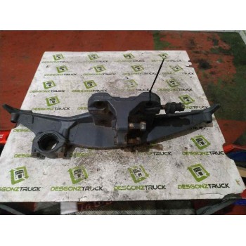 Recambio de soporte brazo suspension trasero derecho para daf trucks xf 105 105.460 referencia OEM IAM 1368281  
