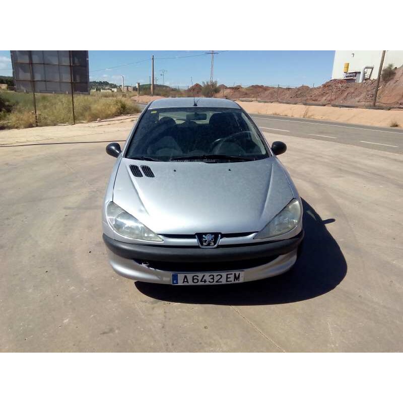 PEUGEOT 206 BERLINA