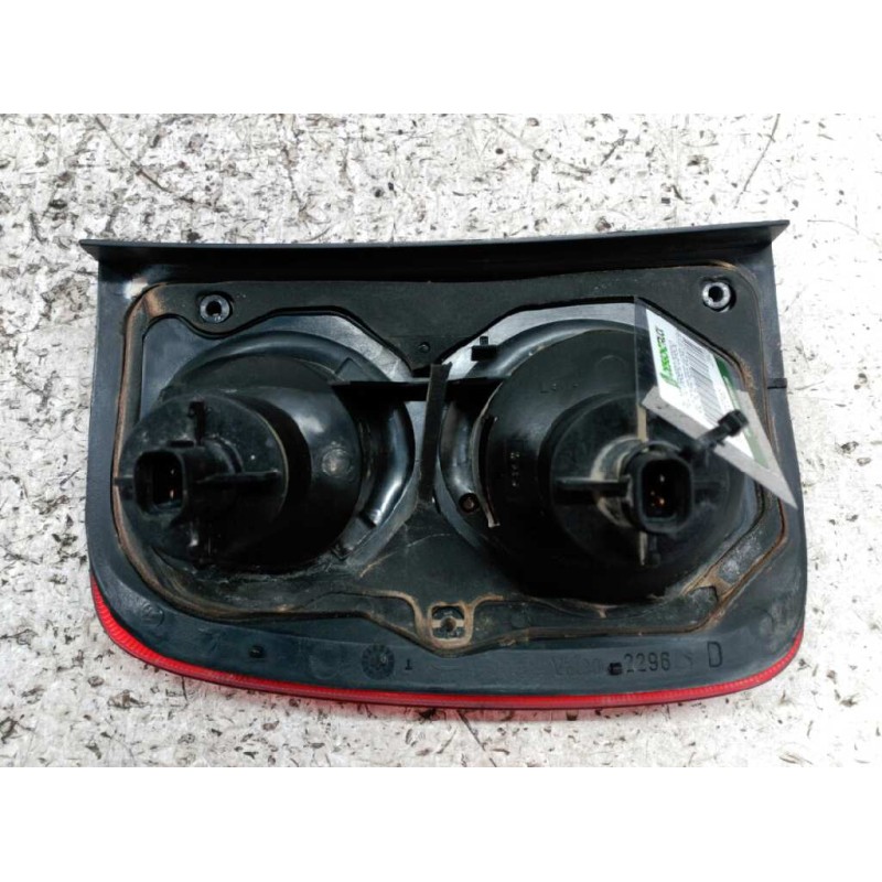 Recambio de piloto trasero derecho para land rover freelander (ln) e familiar referencia OEM IAM 22960222 2