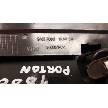 Recambio de luz central de freno para opel corsa c club referencia OEM IAM 24517003  