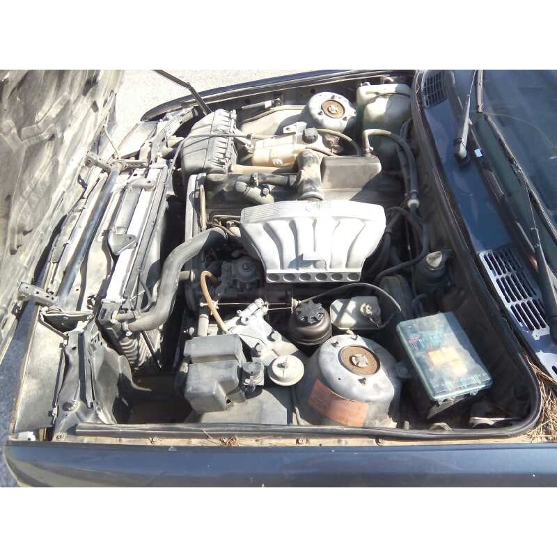 BMW SERIE 3 BERLINA (E30)