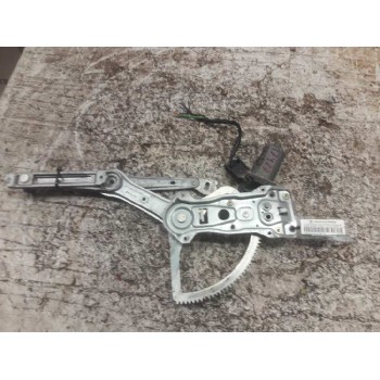 ELEVALUNAS DELANTERO DERECHO 0130821709 W202R170R 