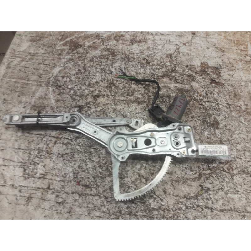 Recambio de elevalunas delantero derecho para mercedes-benz clase c (w202) berlina 250 td (202.128) referencia OEM IAM 013082170