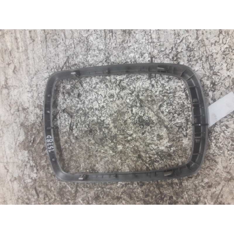 Recambio de guarnecidos consola de mandos para peugeot 207 sw confort referencia OEM IAM 9652089677 2