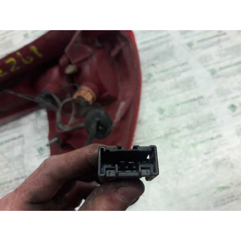 Recambio de piloto trasero derecho para citroën c4 berlina 1.6 16v hdi referencia OEM IAM 965586398001 - Negro 4