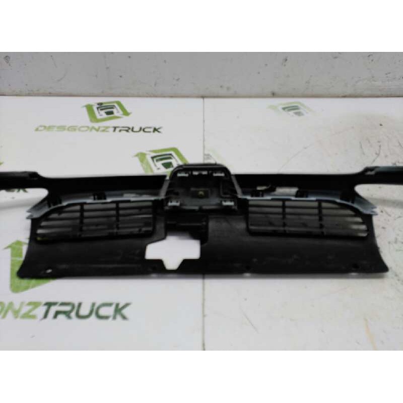 Recambio de rejilla delantera central para peugeot 206 berlina x-line referencia OEM IAM 9628691277 9628934280 - Blanco 8