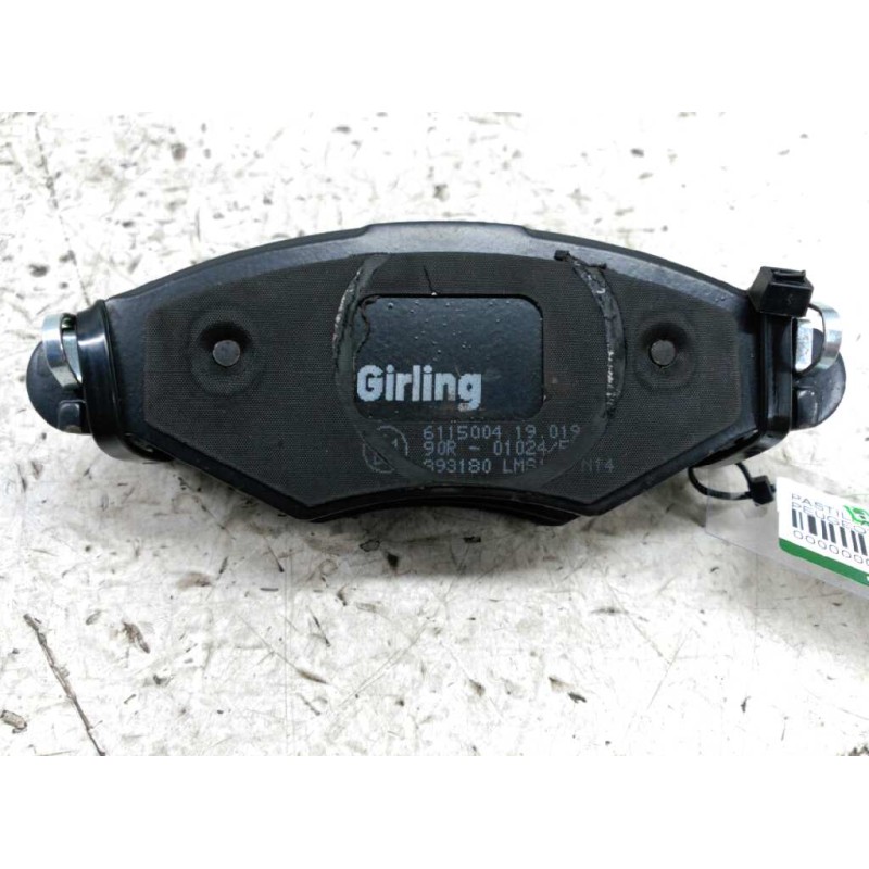 Recambio de pastillas de freno delanteras para peugeot 206 berlina xt referencia OEM IAM 6115004 GIRLING 