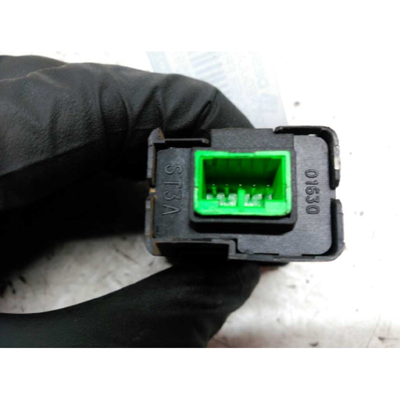 Recambio de boton regulacion de faros para land rover freelander (ln) e familiar referencia OEM IAM 01645 3