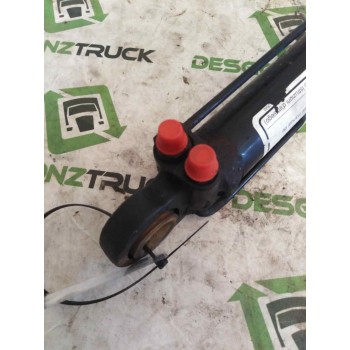 Recambio de brazo elevacion cabina para man tg - a 18.xxx 12.8 diesel referencia OEM IAM 81417236138 81417236124 85417236030