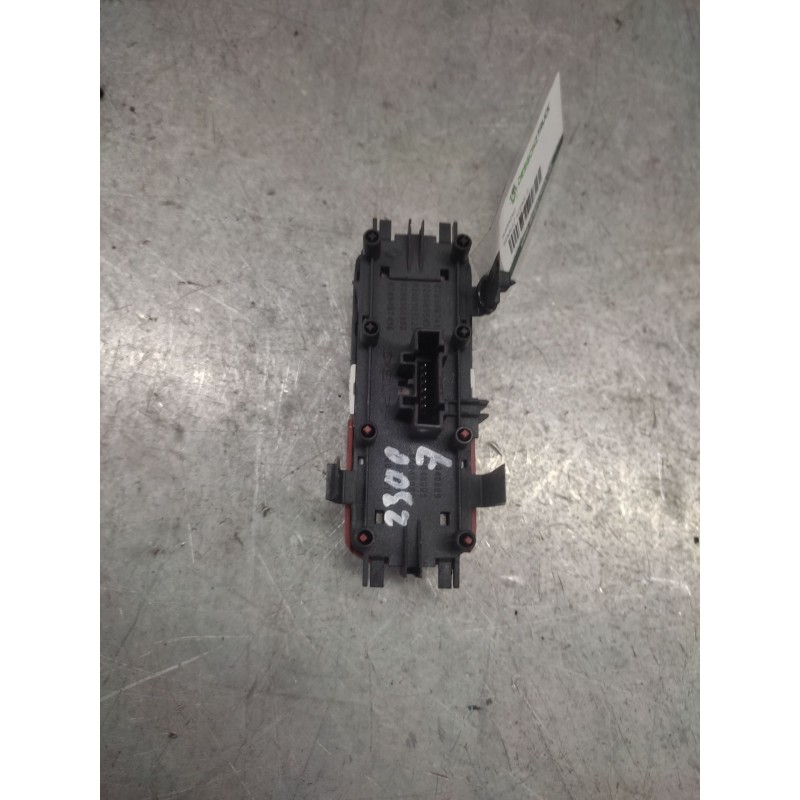 Recambio de warning para renault scenic ii authentique referencia OEM IAM 8200407415  6 PINS - Negro 2
