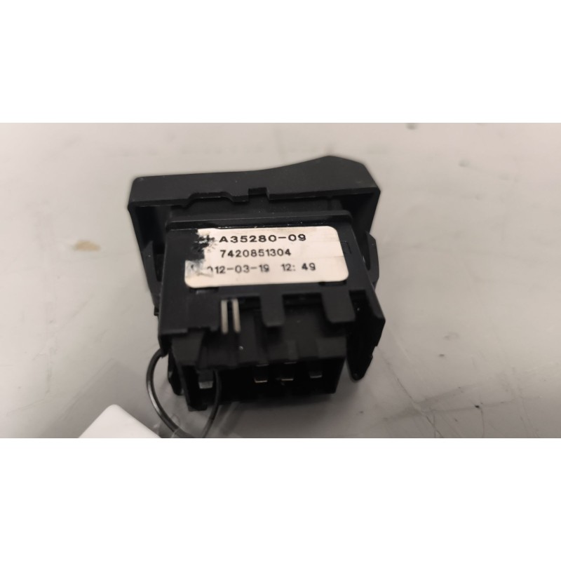 Recambio de interruptor para renault magnum ab diesel referencia OEM IAM 7420851304 - Blanco 2