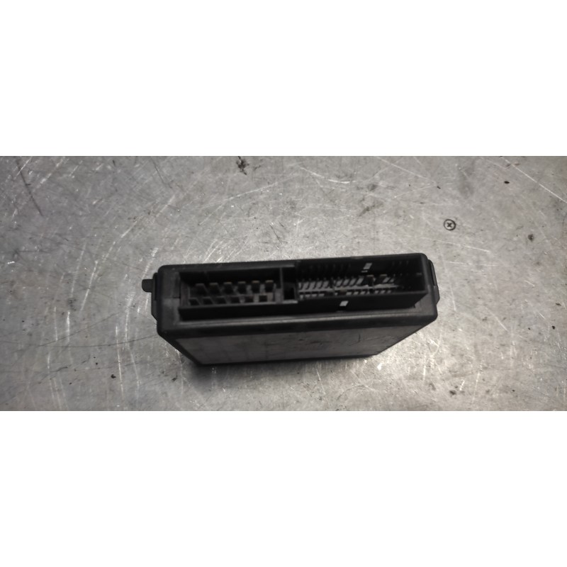 Recambio de centralita cierre para opel vectra b berlina 1.6 16v referencia OEM IAM 90464713 9330065147 2