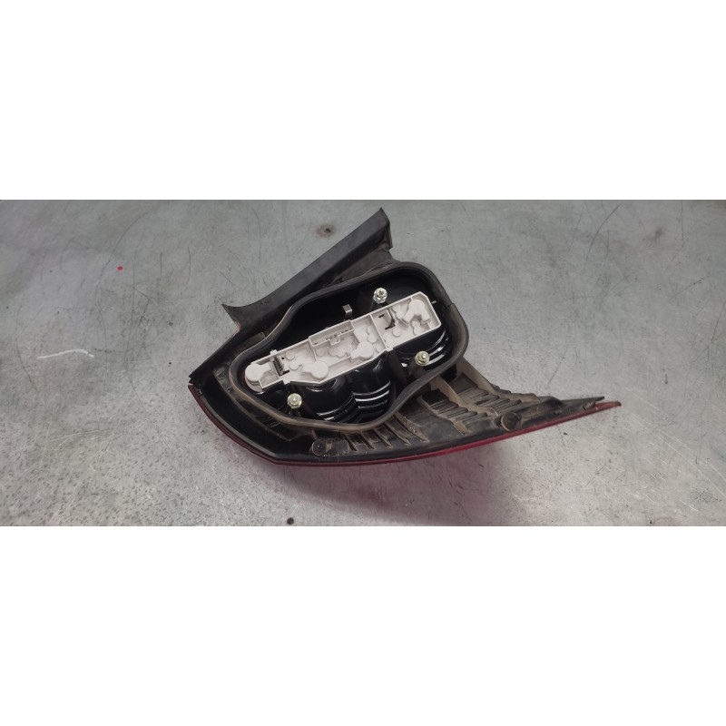 Recambio de piloto trasero derecho para ford focus berlina (cap) 1.6 tdci cat referencia OEM IAM 2