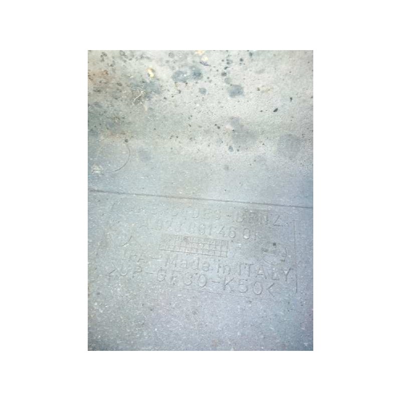 Recambio de moldura trasera cabina para mercedes-benz atego 6-cil.4x2/bm 970,2,4-6 1228 (4x2) om 906 la l (largo) referencia OEM - Blanco 4