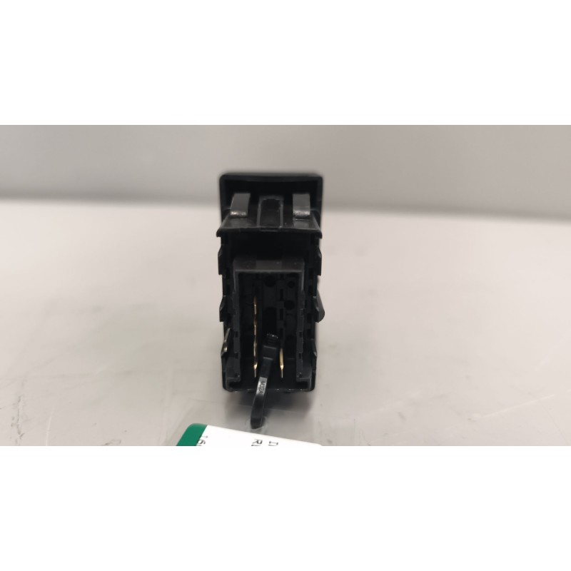 Recambio de interruptor para renault magnum ab diesel referencia OEM IAM 5010379357 - Blanco 2
