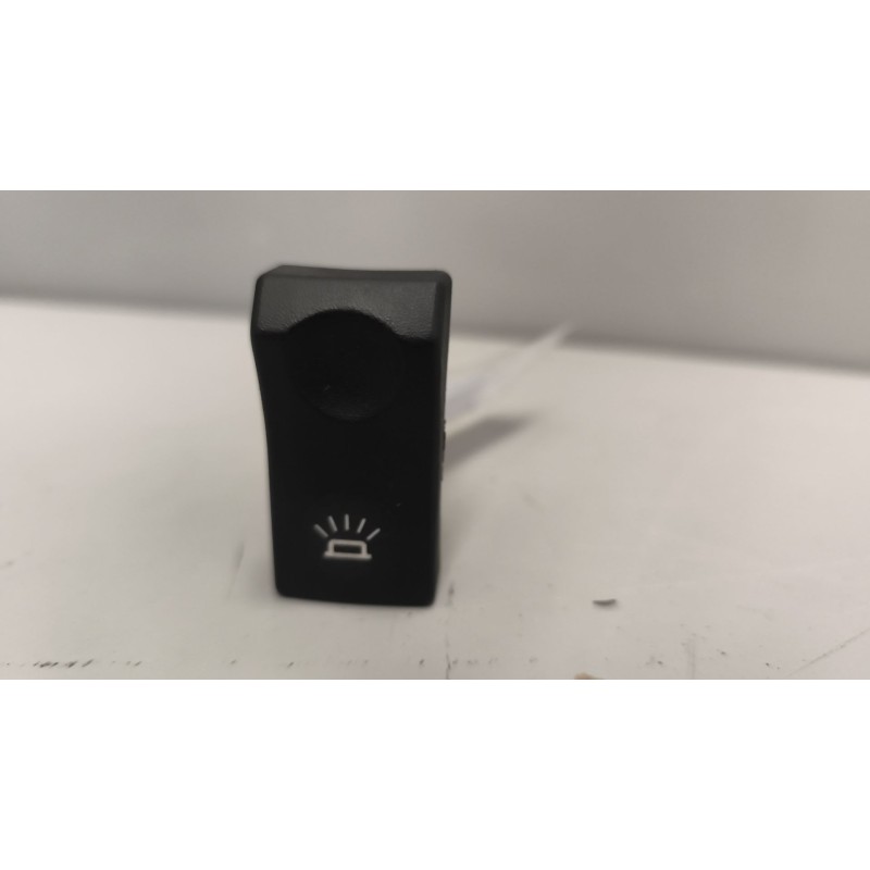 Recambio de interruptor para renault magnum ab diesel referencia OEM IAM 7421043756  