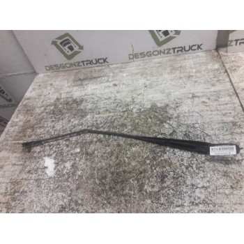 Recambio de brazo limpia delantero derecho para peugeot 207 sw confort referencia OEM IAM   