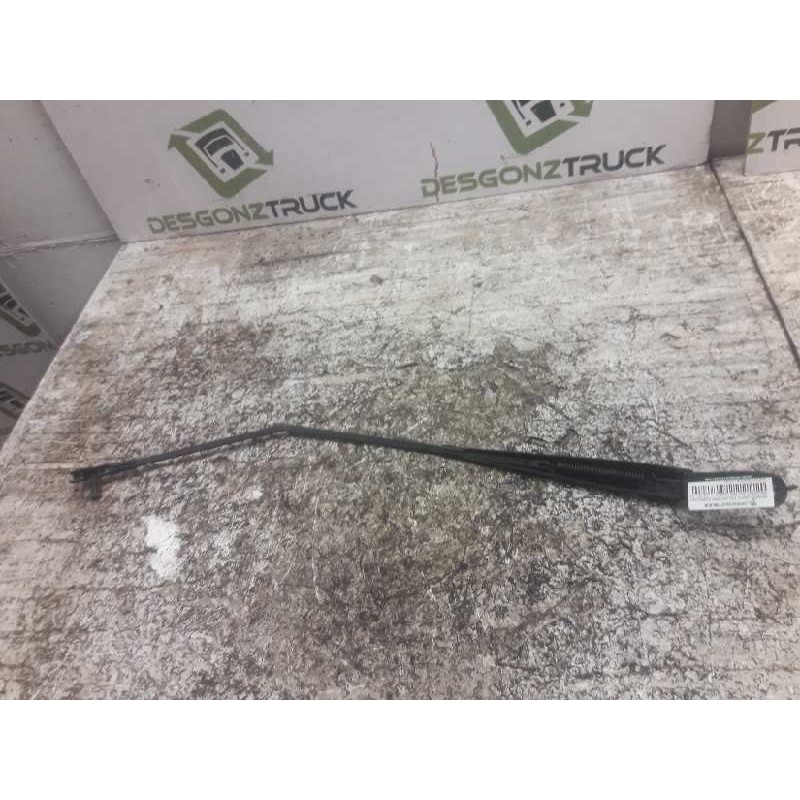 Recambio de brazo limpia delantero derecho para peugeot 207 sw confort referencia OEM IAM 2
