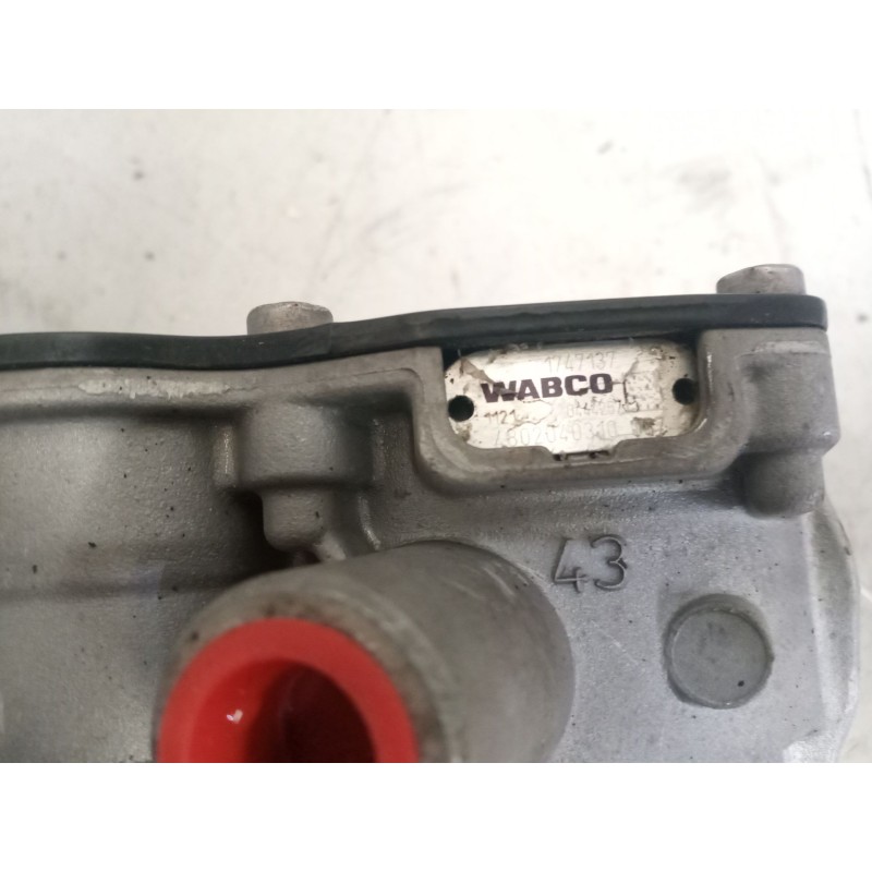 Recambio de valvula aire para daf serie xf euro 6 12.9 diesel referencia OEM IAM 1747137  4802040310 - Blanco 4