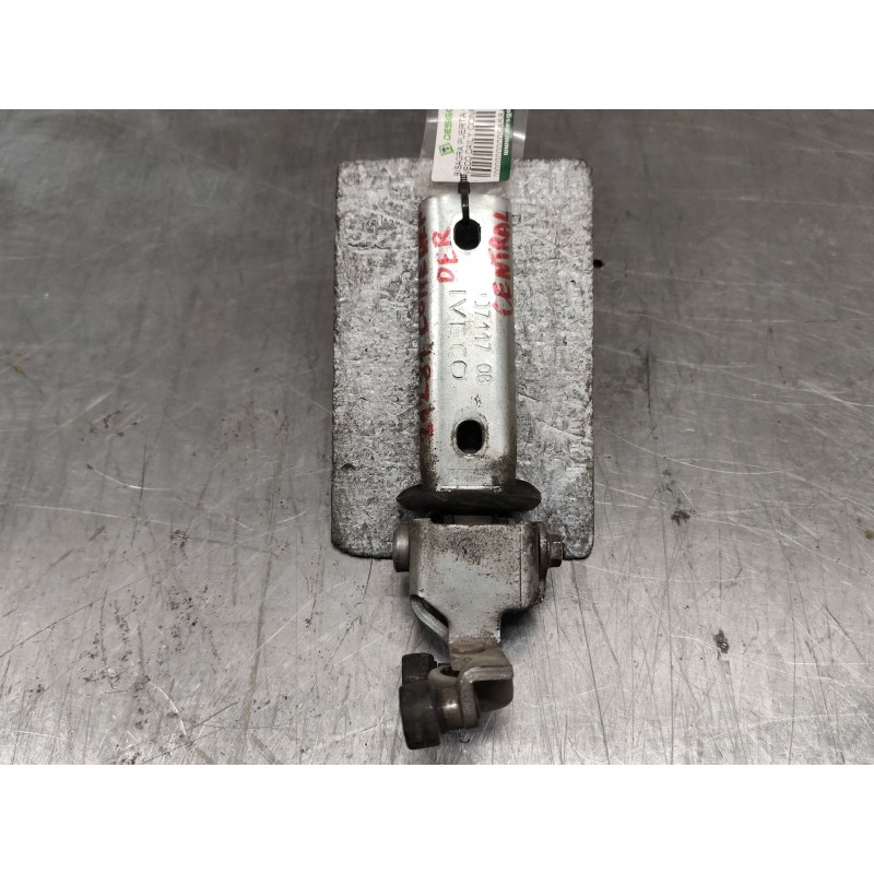 Recambio de bisagra puerta corredera para iveco daily config. paquetería cabina simple 35s... batalla 3750 referencia OEM IAM - Blanco