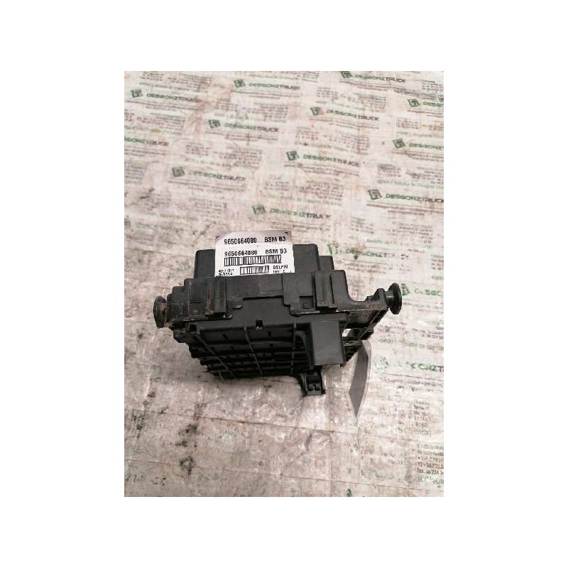 Recambio de caja reles / fusibles para citroën xsara coupe 1.4 chrono referencia OEM IAM 9650664080 40971517 BSM - Gris 2