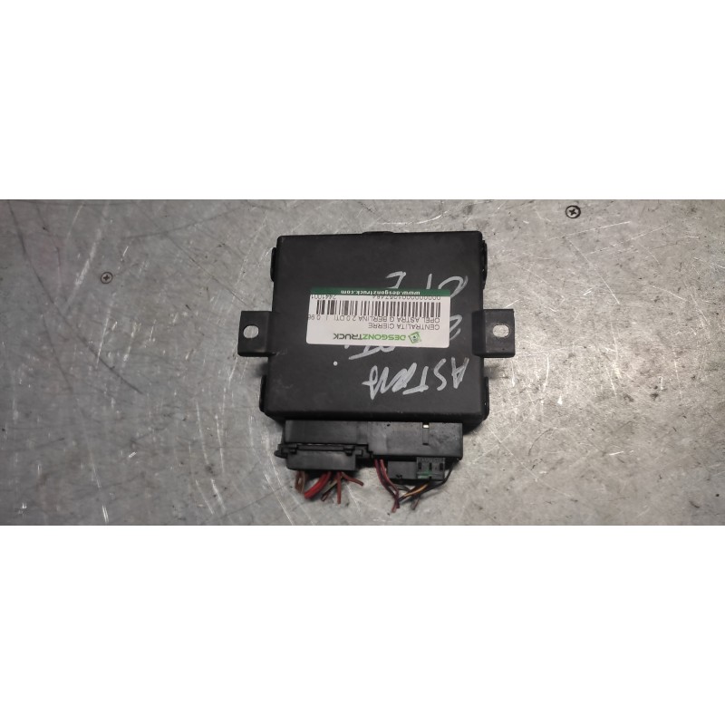 Recambio de centralita cierre para opel astra g berlina 2.0 dti referencia OEM IAM 24410018 F005V00131 2