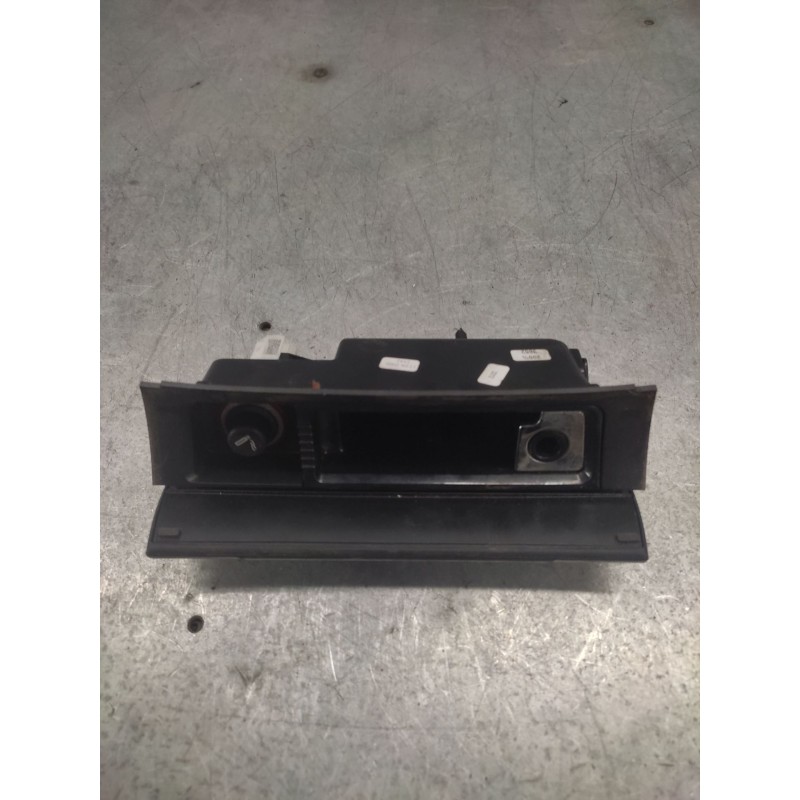 Recambio de cenicero para volkswagen passat berlina (3c2) advance referencia OEM IAM - Negro 5