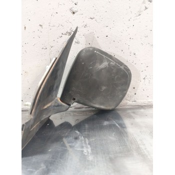 Recambio de retrovisor izquierdo para nissan vanette cargo (hc23) furg. referencia OEM IAM 020068  