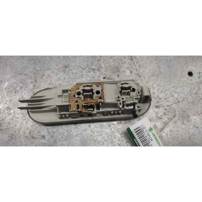 Recambio de luz interior para nissan micra (k12e) acenta referencia OEM IAM   5 PINS 2