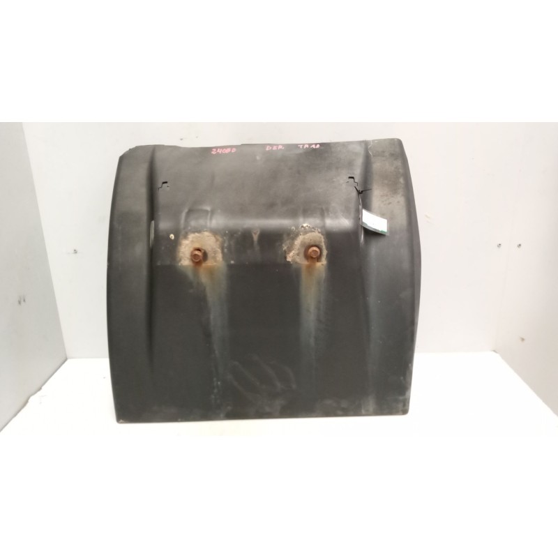 Recambio de guardabarros trasero derecho para daf serie xf105.xxx 12.9 diesel referencia OEM IAM   DELANTERO