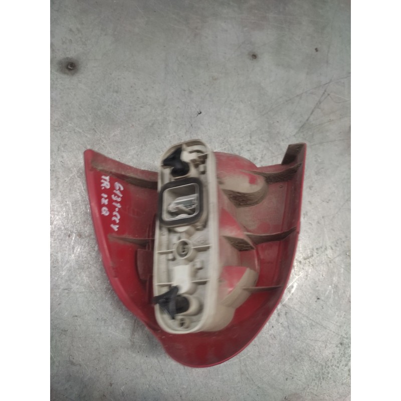 Recambio de piloto trasero izquierdo para renault twingo (co6) 1.2 authentique (c068/6c/6d) referencia OEM IAM - Gris 2