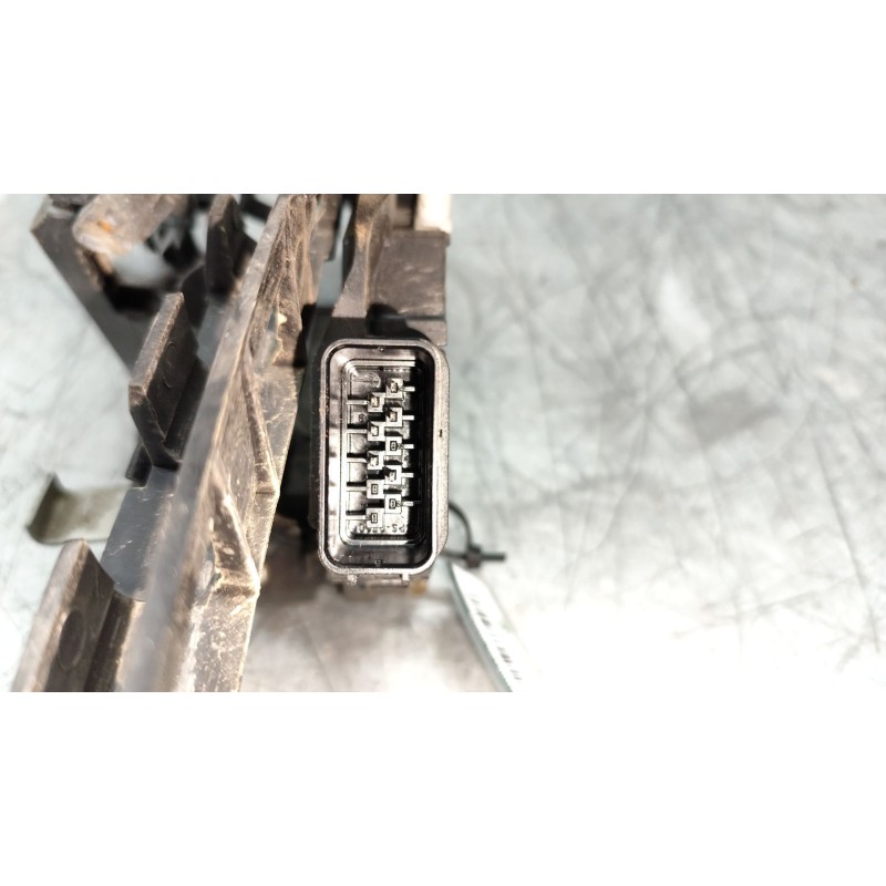 Recambio de cerradura puerta trasera derecha para ford focus berlina (cap) ambiente (d) referencia OEM IAM 24000010013 - Plata 2