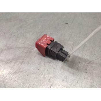 Recambio de warning para nissan micra (k12e) acenta referencia OEM IAM  4 PINS 