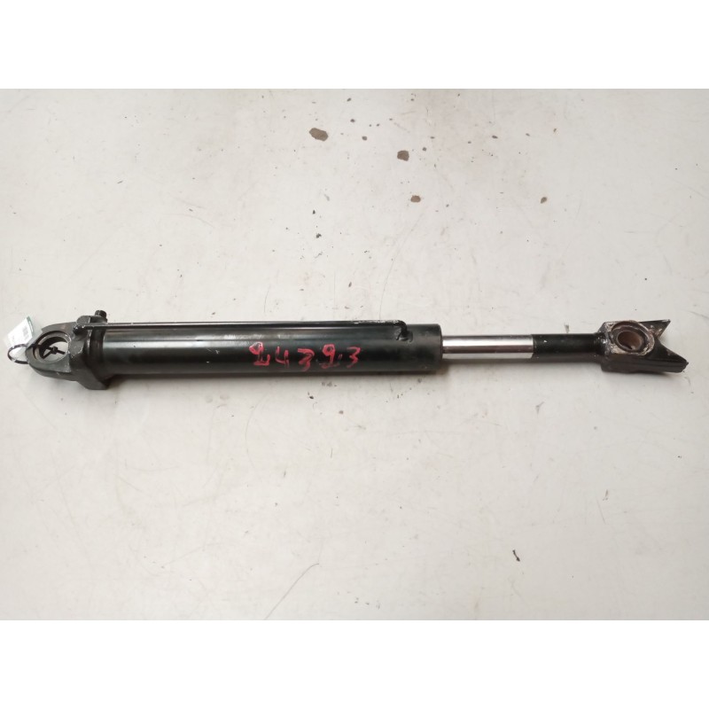 Recambio de brazo elevacion cabina para renault magnum ab 2005 12.8 diesel referencia OEM IAM 5010629264  